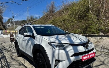 Toyota RAV4, 2018 год, 2 550 000 рублей, 14 фотография