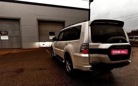 Mitsubishi Pajero IV, 2015 год, 2 450 000 рублей, 7 фотография