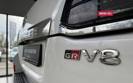 Toyota Land Cruiser 200, 2015 год, 4 700 000 рублей, 34 фотография