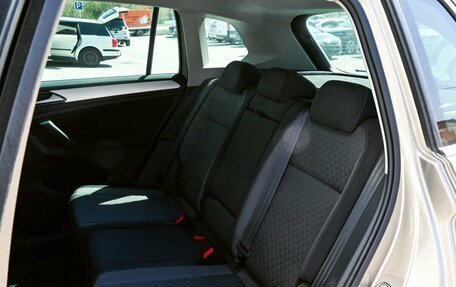 Volkswagen Tiguan II, 2017 год, 2 430 000 рублей, 17 фотография