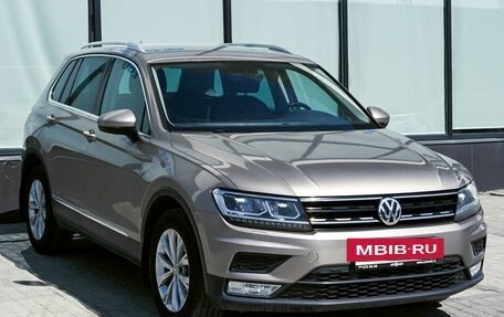 Volkswagen Tiguan II, 2017 год, 2 430 000 рублей, 7 фотография
