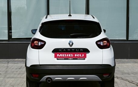 Renault Kaptur I рестайлинг, 2021 год, 1 890 000 рублей, 4 фотография