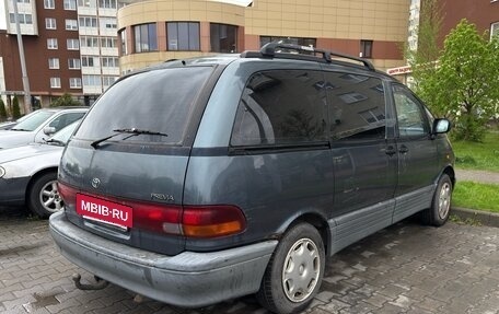 Toyota Previa II, 1992 год, 105 000 рублей, 2 фотография