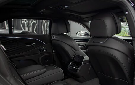 Bentley Flying Spur, 2020 год, 25 500 000 рублей, 9 фотография