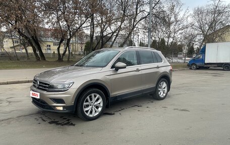 Volkswagen Tiguan II, 2020 год, 2 390 000 рублей, 7 фотография