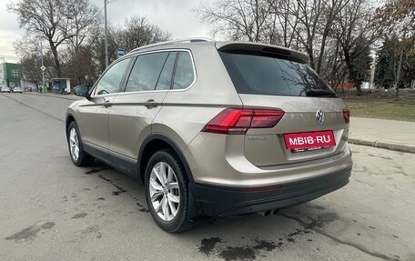 Volkswagen Tiguan II, 2020 год, 2 390 000 рублей, 4 фотография