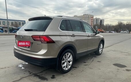 Volkswagen Tiguan II, 2020 год, 2 390 000 рублей, 3 фотография