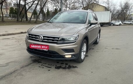 Volkswagen Tiguan II, 2020 год, 2 390 000 рублей, 5 фотография