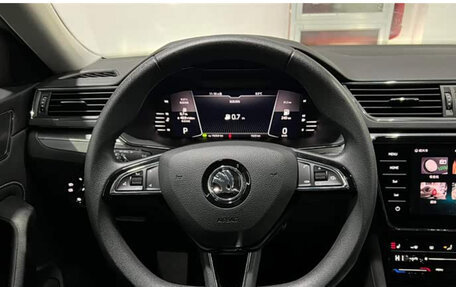 Skoda Superb III рестайлинг, 2026 год, 2 640 000 рублей, 9 фотография