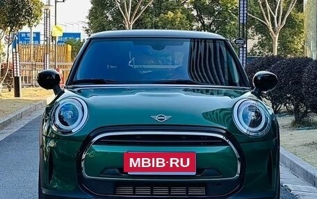 MINI Clubman, 2022 год, 2 410 000 рублей, 2 фотография