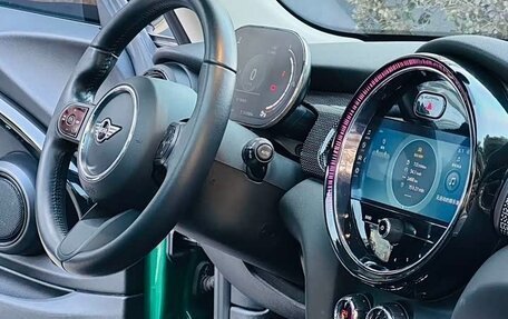 MINI Clubman, 2022 год, 2 410 000 рублей, 8 фотография