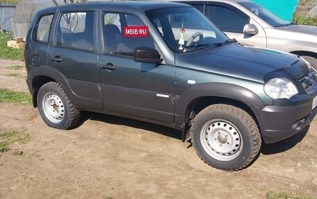 Chevrolet Niva I рестайлинг, 2012 год, 560 000 рублей, 3 фотография