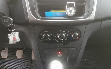 Renault Logan II, 2019 год, 550 000 рублей, 7 фотография