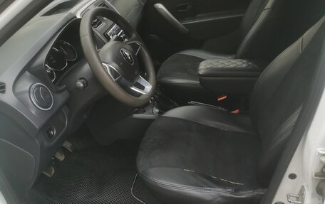Renault Logan II, 2019 год, 550 000 рублей, 13 фотография