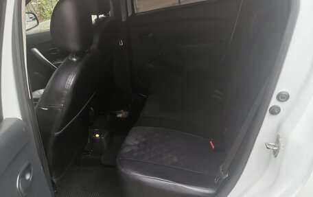 Renault Logan II, 2019 год, 550 000 рублей, 12 фотография