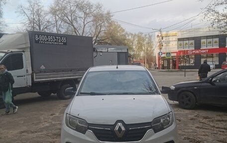 Renault Logan II, 2019 год, 550 000 рублей, 3 фотография