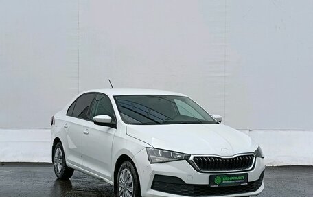 Skoda Rapid II, 2021 год, 1 300 000 рублей, 3 фотография