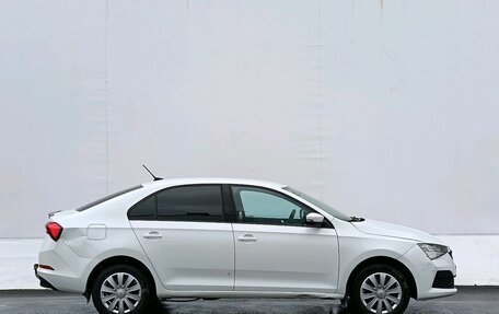 Skoda Rapid II, 2021 год, 1 300 000 рублей, 4 фотография