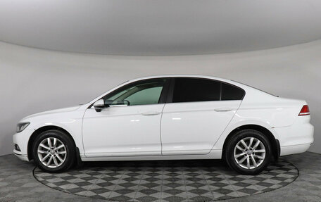Volkswagen Passat B8 рестайлинг, 2016 год, 1 679 000 рублей, 8 фотография