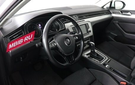 Volkswagen Passat B8 рестайлинг, 2016 год, 1 679 000 рублей, 9 фотография