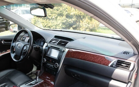 Toyota Camry, 2014 год, 1 398 000 рублей, 6 фотография
