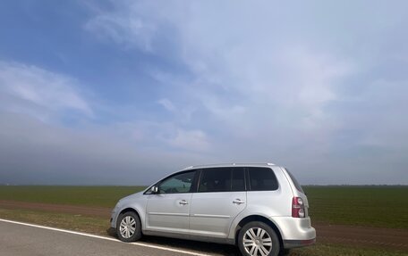 Volkswagen Touran III, 2007 год, 810 000 рублей, 5 фотография