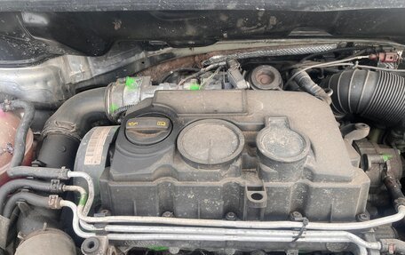 Volkswagen Touran III, 2007 год, 810 000 рублей, 10 фотография