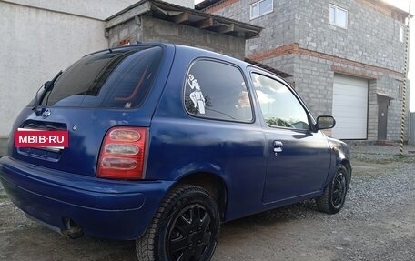 Nissan March II, 2001 год, 135 000 рублей, 3 фотография