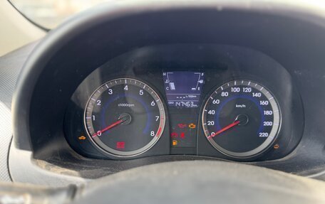 Hyundai Solaris II рестайлинг, 2012 год, 590 000 рублей, 3 фотография