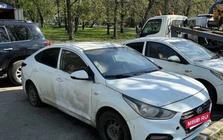 Hyundai Solaris II рестайлинг, 2017 год, 420 000 рублей, 2 фотография