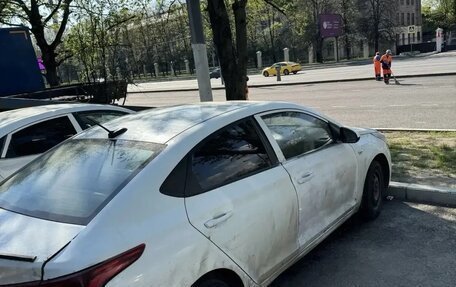 Hyundai Solaris II рестайлинг, 2017 год, 420 000 рублей, 3 фотография