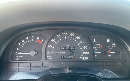 Opel Vectra A, 1989 год, 150 000 рублей, 11 фотография
