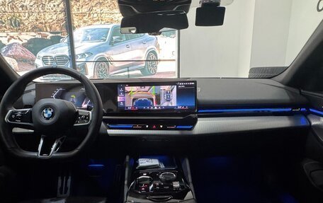 BMW 5 серия, 2025 год, 6 253 000 рублей, 6 фотография