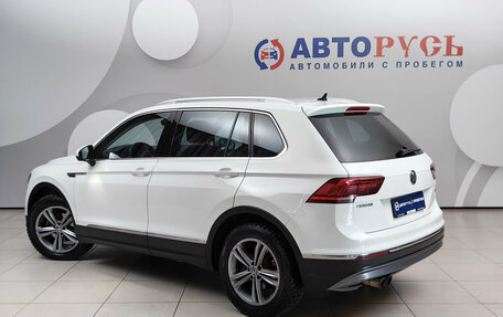 Volkswagen Tiguan II, 2017 год, 2 475 000 рублей, 2 фотография