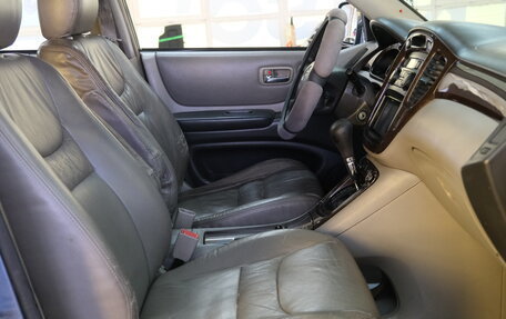 Toyota Highlander III, 2002 год, 1 099 000 рублей, 20 фотография