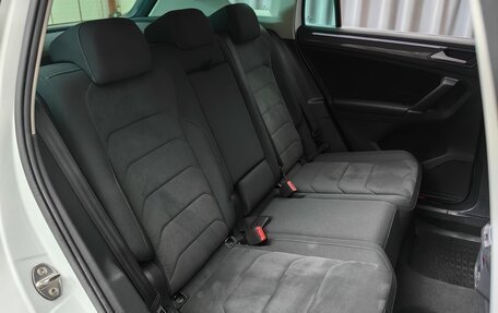 Volkswagen Tiguan II, 2017 год, 2 475 000 рублей, 9 фотография