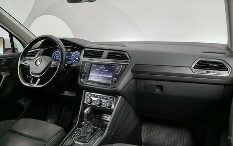 Volkswagen Tiguan II, 2017 год, 2 475 000 рублей, 13 фотография