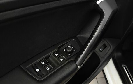 Volkswagen Tiguan II, 2017 год, 2 475 000 рублей, 23 фотография