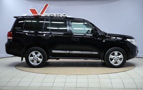 Toyota Land Cruiser 200, 2011 год, 3 190 000 рублей, 4 фотография