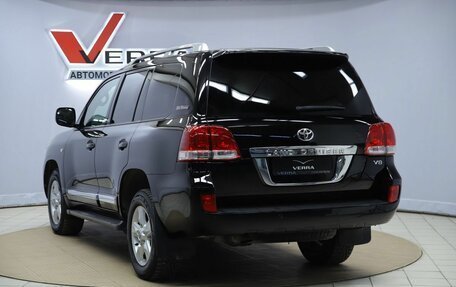 Toyota Land Cruiser 200, 2011 год, 3 190 000 рублей, 7 фотография