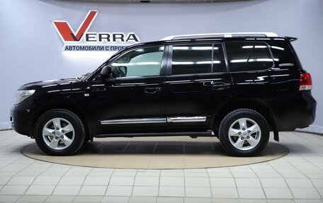 Toyota Land Cruiser 200, 2011 год, 3 190 000 рублей, 8 фотография