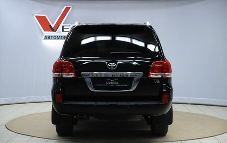 Toyota Land Cruiser 200, 2011 год, 3 190 000 рублей, 6 фотография