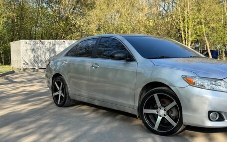 Toyota Camry, 2010 год, 1 100 000 рублей, 1 фотография