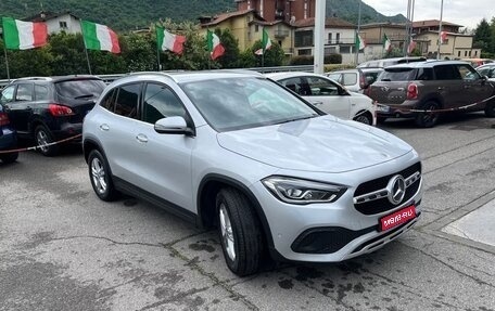 Mercedes-Benz GLA, 2023 год, 5 293 000 рублей, 1 фотография