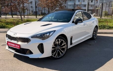 KIA Stinger I, 2019 год, 3 300 000 рублей, 1 фотография