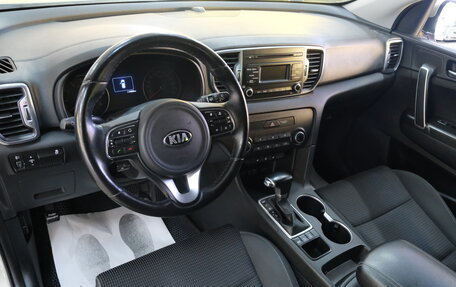 KIA Sportage IV рестайлинг, 2016 год, 2 099 000 рублей, 11 фотография