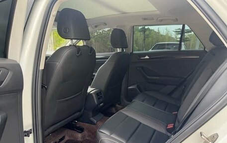 Volkswagen T-Roc I, 2022 год, 1 800 000 рублей, 11 фотография