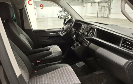 Volkswagen Multivan T6 рестайлинг, 2020 год, 5 500 000 рублей, 15 фотография