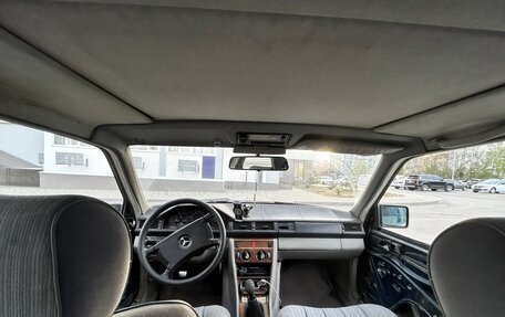 Mercedes-Benz W124, 1986 год, 500 000 рублей, 5 фотография