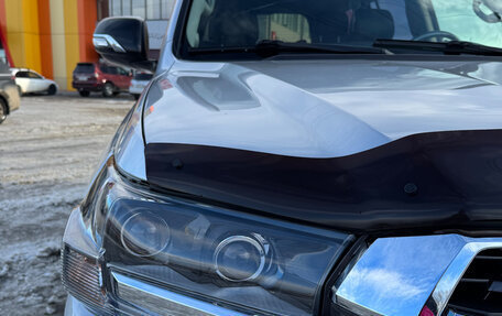 Toyota Land Cruiser 200, 2011 год, 3 650 000 рублей, 5 фотография